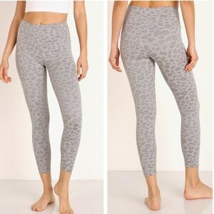 Beyond Yoga High Waisted Midi Legging Gray Leopard Print Size S